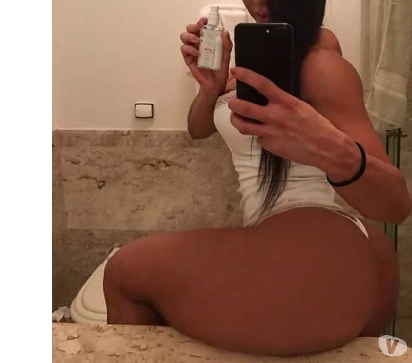 Rejoignez le paradis avec une belle femme charmante